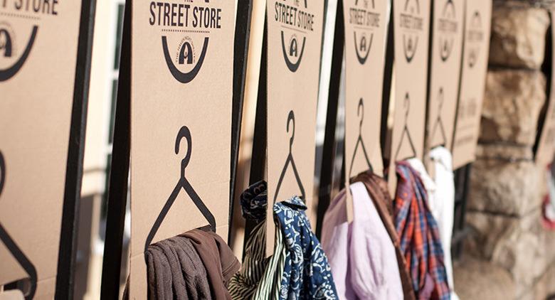 A Napoli apre il primo street store