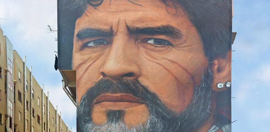 Murales Maradona di Jorit a San Giovanni a Teduccio Murales di Maradona realizzato da Jorit