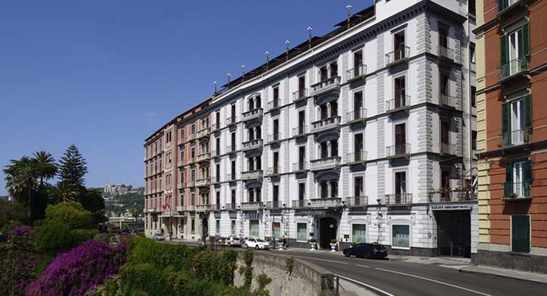 Corso Vittorio Emanuele a Napoli