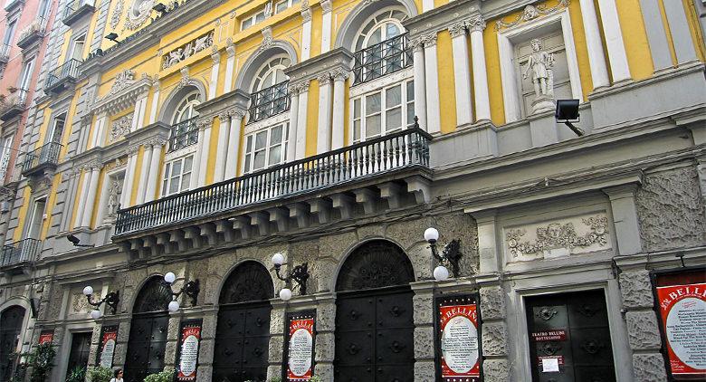ナポリのベッリーニ劇場