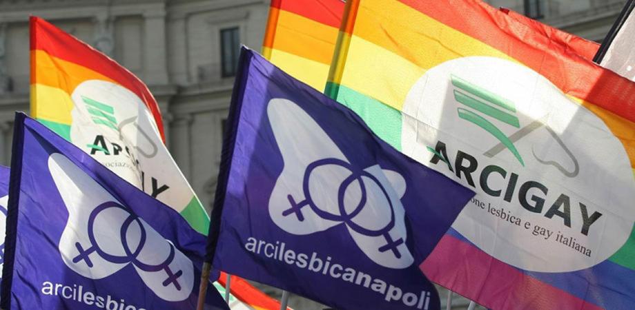 Bandiere dell'Arcigay a Napoli