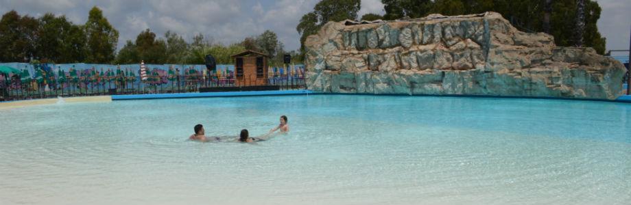 Laguna Grande, una delle piscine di Ditellandia a Mondragone
