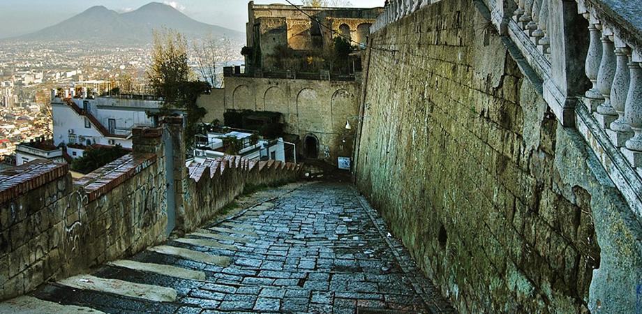 Pedamentina a Napoli Scale della Pedamentina a Napoli