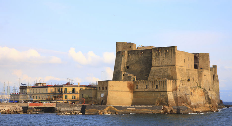 Castel dell'Ovo在那不勒斯