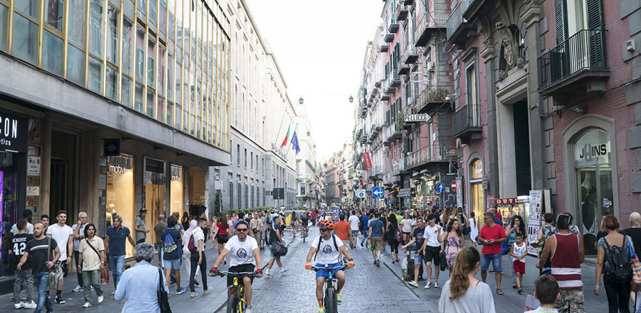 Via Toledo a Napoli