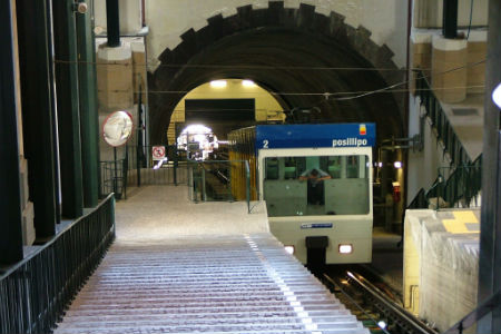 Seilbahn von Mergellina