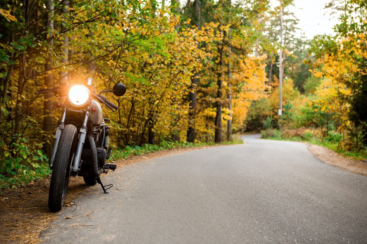 Die besten Motorradrouten in Neapel und Kampanien