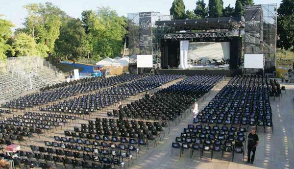 2013夏季音乐会上的Teatro dei Templi Paestum