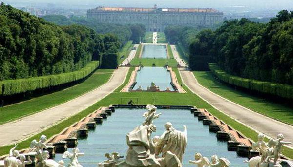 Uma noite no museu do Palácio Real de Caserta