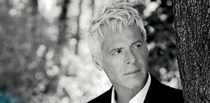 Claudio Baglioni presenta l'album ConVoi alla Fnac di Napoli