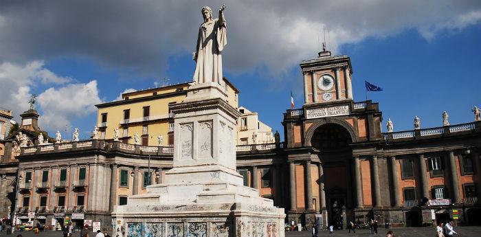 Manifestazione per la Terra dei Fuochi in Piazza Dante