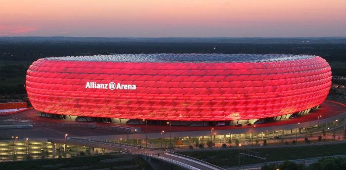 Allianz Arena Tour at Piazza Dante for a charity initiative