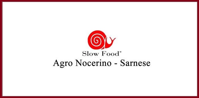 Logotipo de Slow Food, una asociación que trabaja en el agro nocerino sarnese para el desarrollo de la alimentación y el vino del territorio