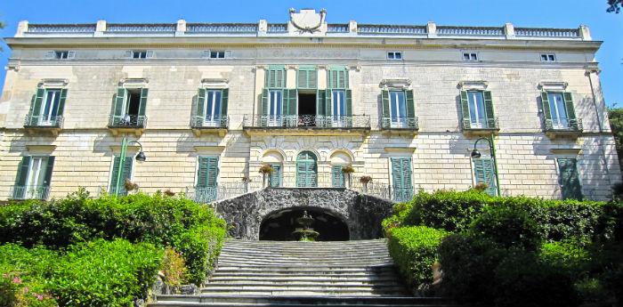 Museus do Duque de Martina localizados na Villa Floridiana