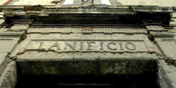 Lanificio 25 Association in Naples, guided tours to Porta Capuana