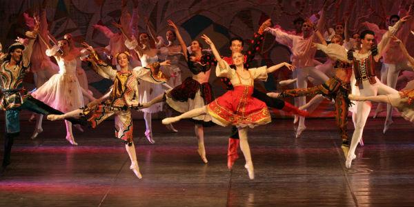 Le ballet Casse-Noisette au Théâtre Bellini à Naples