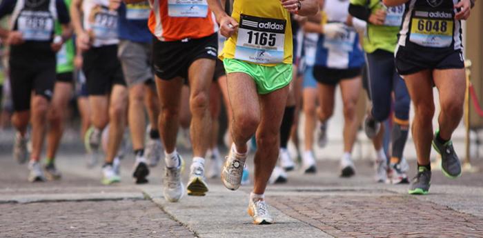 Athleten bestreiten den Marathon