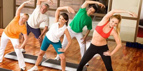 salle de fitness dans la salle de fitness