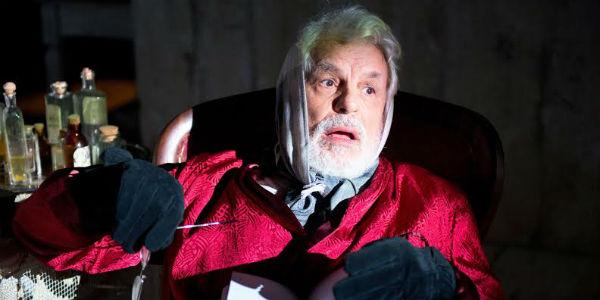 Michele Placido dans l'émission Zio Vanja au TEATRO Bellini à Naples