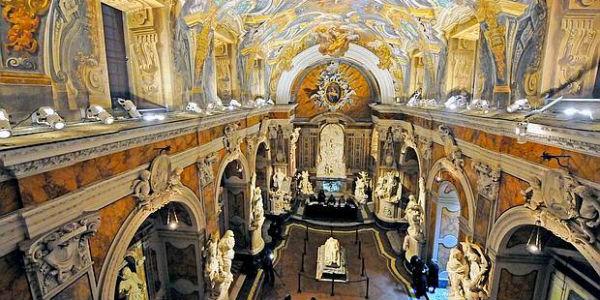 Interior de la capilla de Sansevero en Nápoles