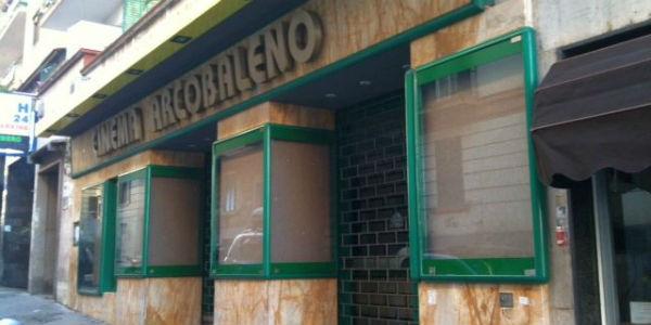 Foto del cinema Arcobaleno al Vomero chiuso