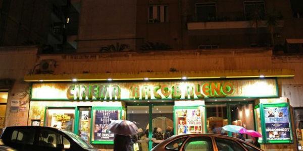 Foto del Cinema Arcobaleno al Vomero prima della chiusura