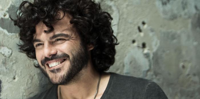 the singer Francesco Renga