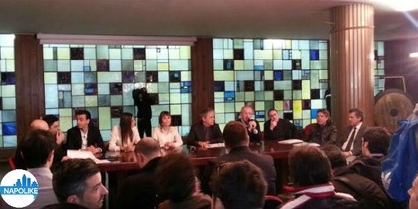 Foto de la conferencia de prensa Made in Sud en el Rai de Nápoles