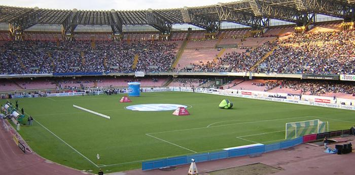 o estádio de san paulo em Nápoles