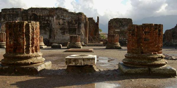 Pompeii excavations, flashmob to save the archaeological site