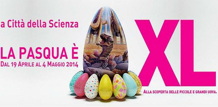 Cartel de Pascua extra grande en el Città della Scienza en Nápoles