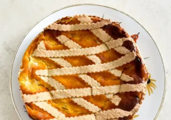 Ricetta della pastiera napoletana: come prepararla, storia e tradizione