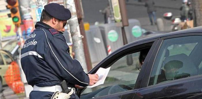 bloque de tráfico en Nápoles desde mayo 2014 hasta marzo 2015