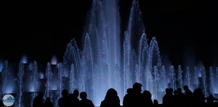 Fountain-esedra-Shows-Übersee-napoli