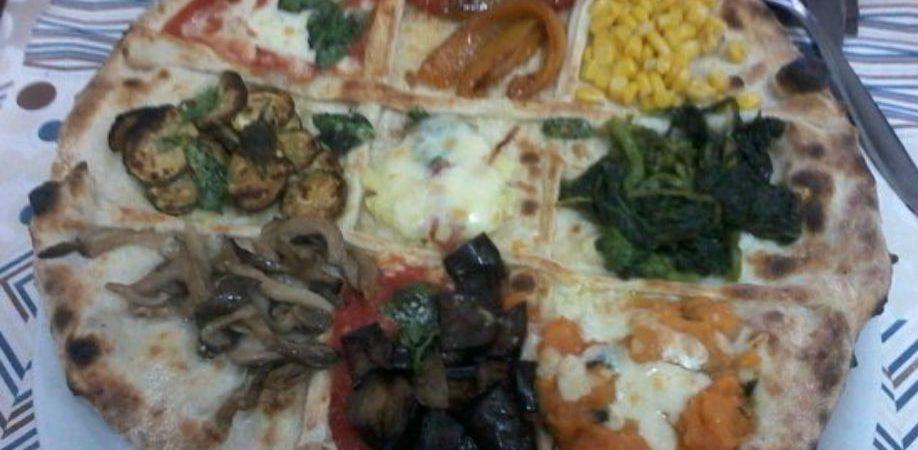 Pizzeria Pellone La pizza de la pizzería Pellone en Nápoles