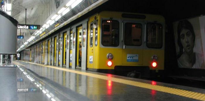 Linha 1 do metrô de Nápoles, extensão do horário