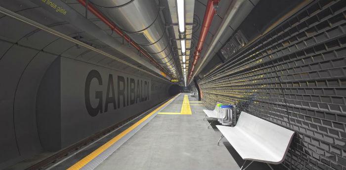 La stazione della metropolitana linea 1 di Garibaldi a Napoli