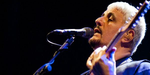 Pino Daniele in concert at the Royal Palace of Caserta with "Sinfonico a mezzo"