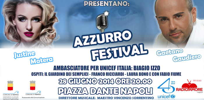 Cartel del evento del Festival Azzurro en Piazza Dante en Nápoles