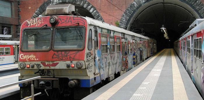 La Cumana en la estación de Montesanto en Nápoles