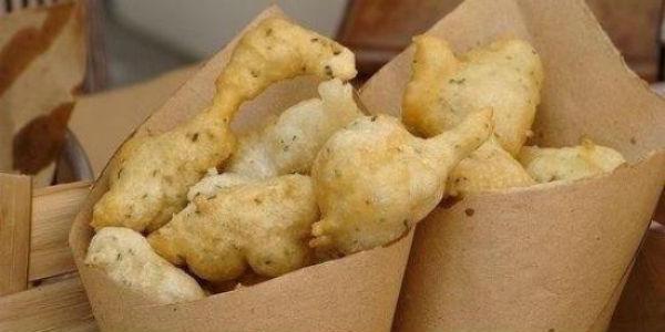 Frittura nel cuppetiello napoletano per il Festivald elle braci e delle fritture a Licola