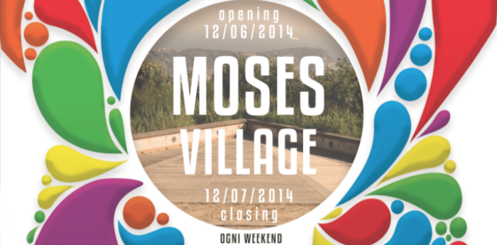 Cartel del Moses Village en el Parque Camaldoli de Nápoles