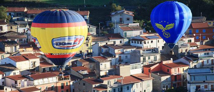 Balões de ar quente em Fragneto Monforte