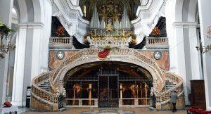 Die Kirche Santa Maria alla Sanità in Neapel restaurierte das Bildnis der ältesten Madonna in Kampanien