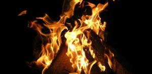 Die Nacht der Freudenfeuer 2015 in Nusco (AV)