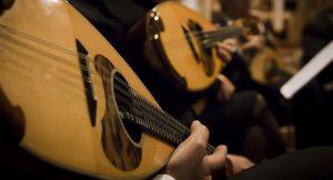 Oh Ghinnèss, die längste Reihe von Musikern im neapolitanischen Park