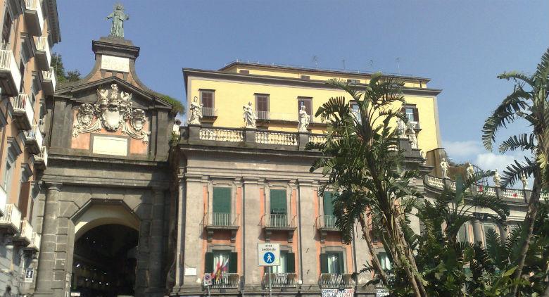 Port'Alba in Naples