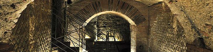 Interno del Teatro Romano di Neapolis a Napoli