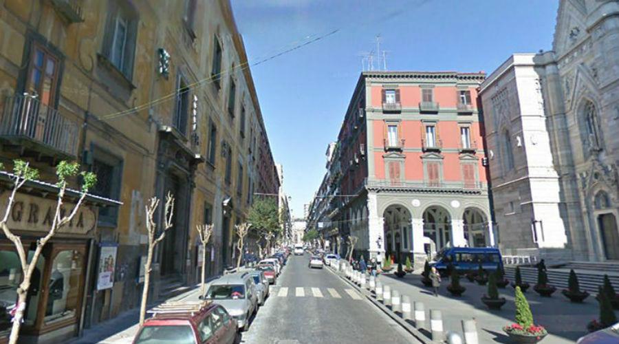 Via Duomo à Naples