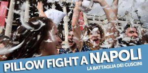 Pillow Fight a Napoli: la lotta dei cuscini a Piazza del Gesù
